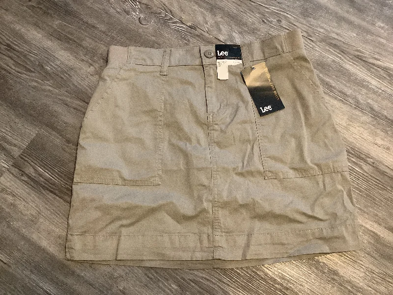 Skirt Mini & Short By Lee In Taupe, Size: 6